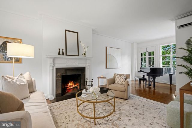 3306 CATHEDRAL AVE NW, Washington, DC 20008