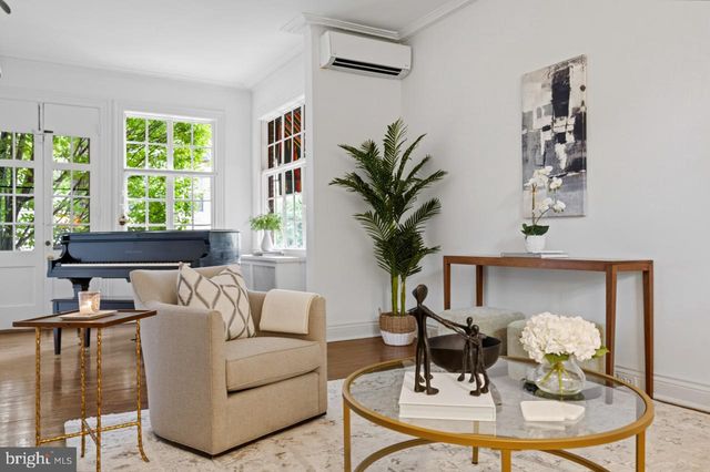 3306 CATHEDRAL AVE NW, Washington, DC 20008