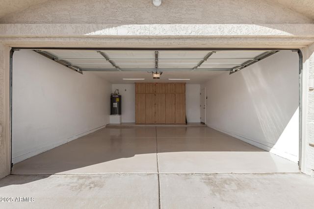 502 E Topeka Drive, Phoenix, AZ 85024