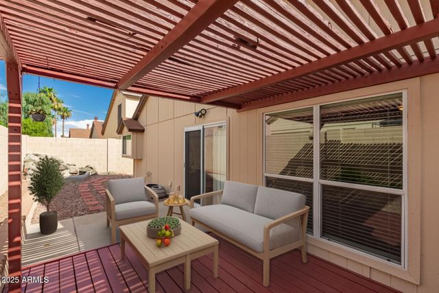 502 E Topeka Drive, Phoenix, AZ 85024