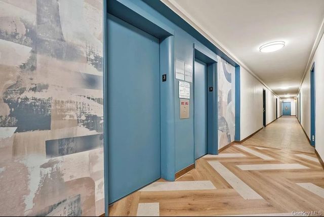 52-40 39 Avenue 4U, Woodside, NY 11377