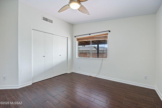 6078 N Raspberry Court, Tucson, AZ 85741