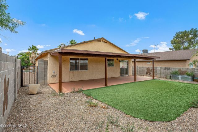6078 N Raspberry Court, Tucson, AZ 85741