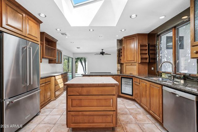 7232 E SOLANO Drive, Scottsdale, AZ 85250