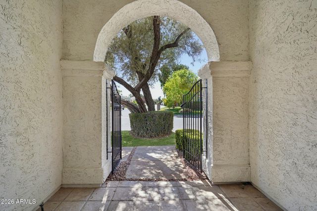 7232 E SOLANO Drive, Scottsdale, AZ 85250
