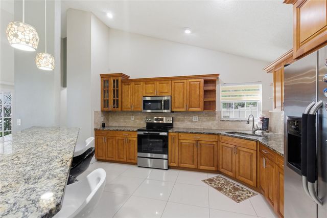 11914 SUGAR TREE DRIVE, Tampa, FL 33625