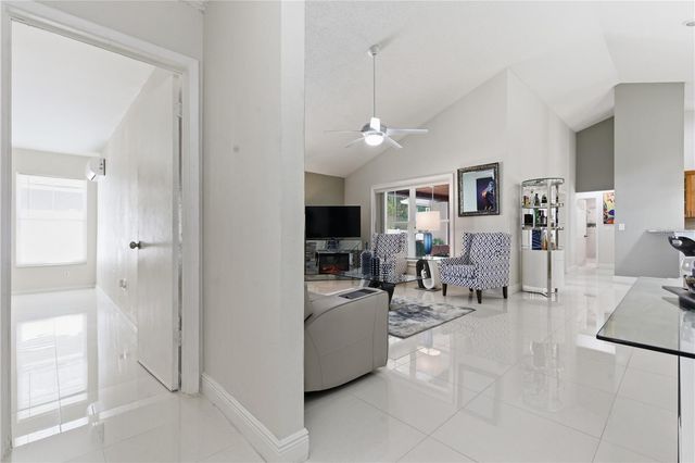 11914 SUGAR TREE DRIVE, Tampa, FL 33625