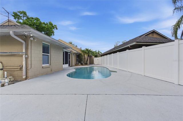 11914 SUGAR TREE DRIVE, Tampa, FL 33625