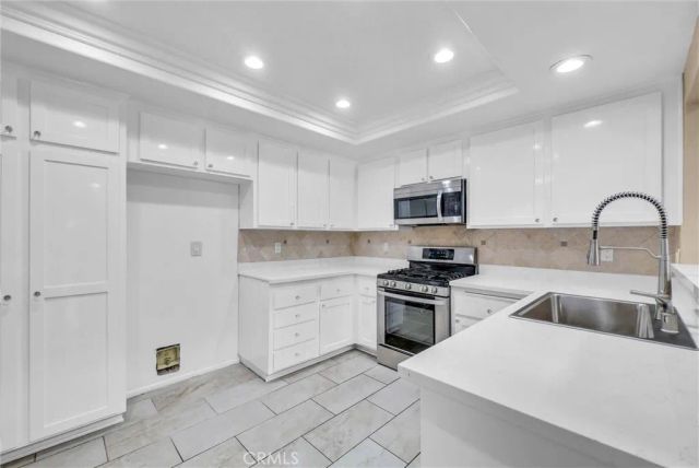 48 Wetstone, Irvine, CA 92604