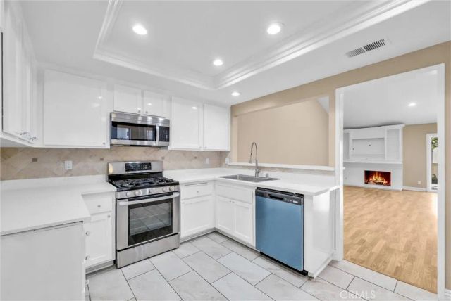 48 Wetstone, Irvine, CA 92604