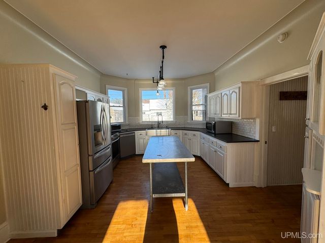 713 Iron Street, Norway, MI 49870