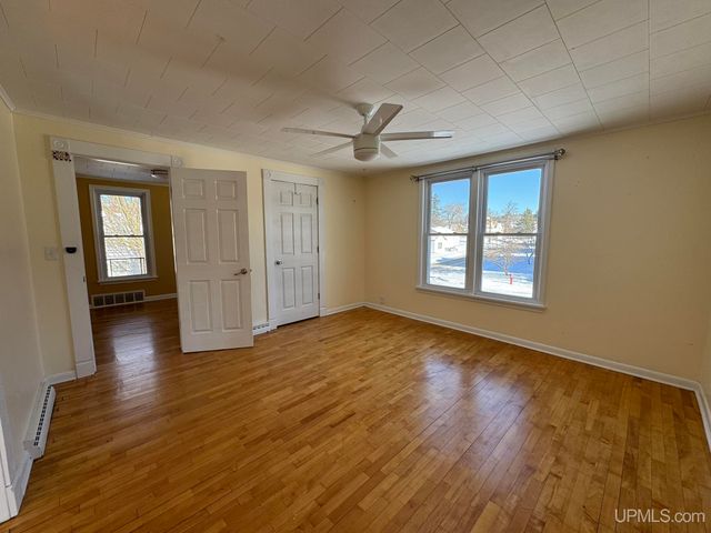 713 Iron Street, Norway, MI 49870