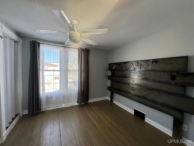 713 Iron Street, Norway, MI 49870