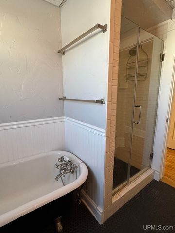 713 Iron Street, Norway, MI 49870