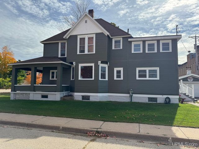 713 Iron Street, Norway, MI 49870