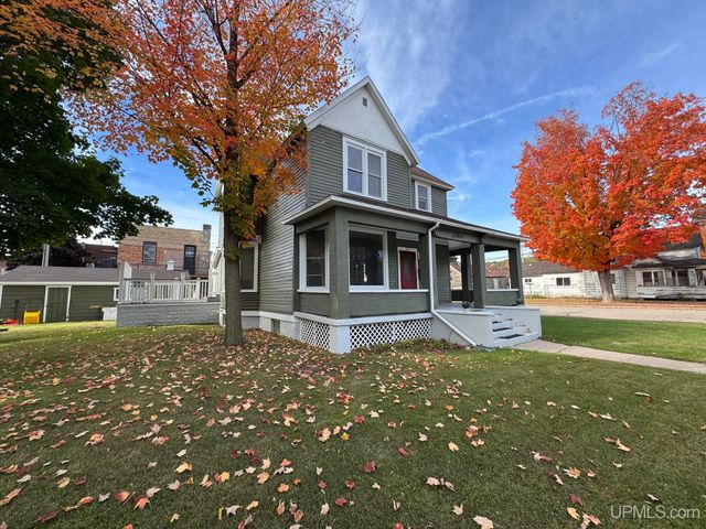 713 Iron Street, Norway, MI 49870