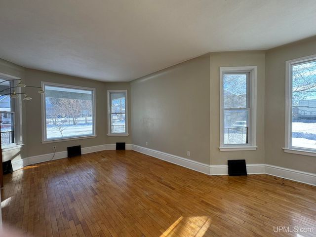 713 Iron Street, Norway, MI 49870