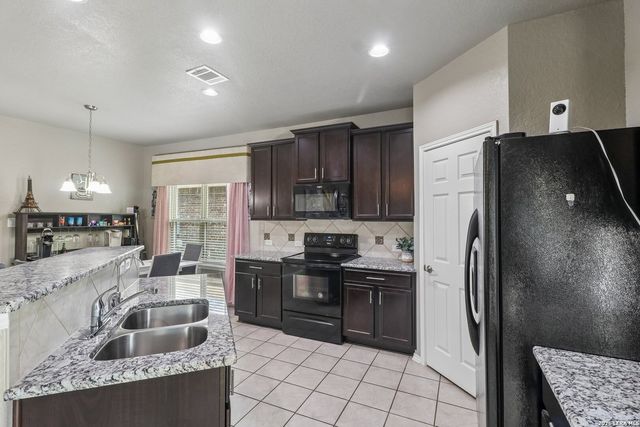 102 Katy Way, San Antonio, TX 78220