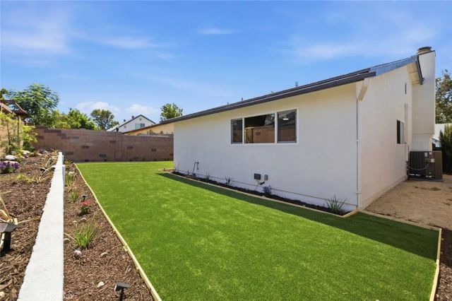 1853 Hillary Court, Simi Valley, CA 93065
