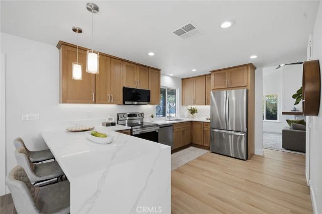 1853 Hillary Court, Simi Valley, CA 93065