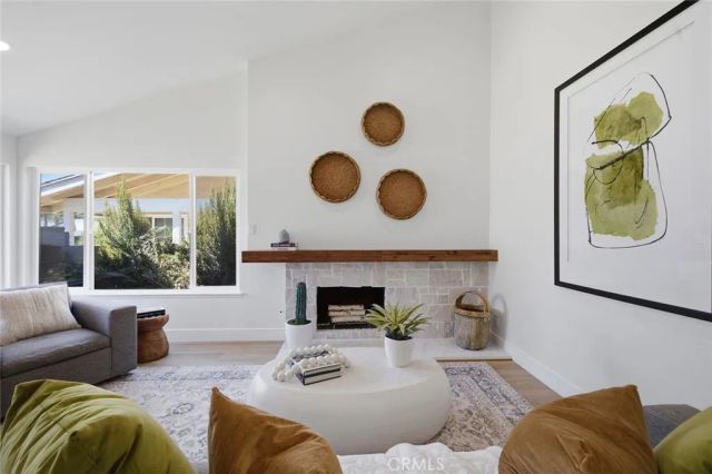 1853 Hillary Court, Simi Valley, CA 93065