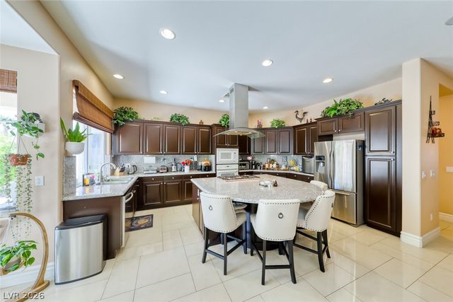 231 Angels Trace Court, Las Vegas, NV 89148