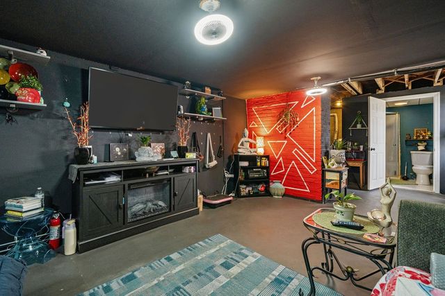 19 South Long Street, Johnston, RI 02919