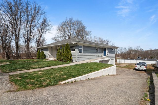 19 South Long Street, Johnston, RI 02919