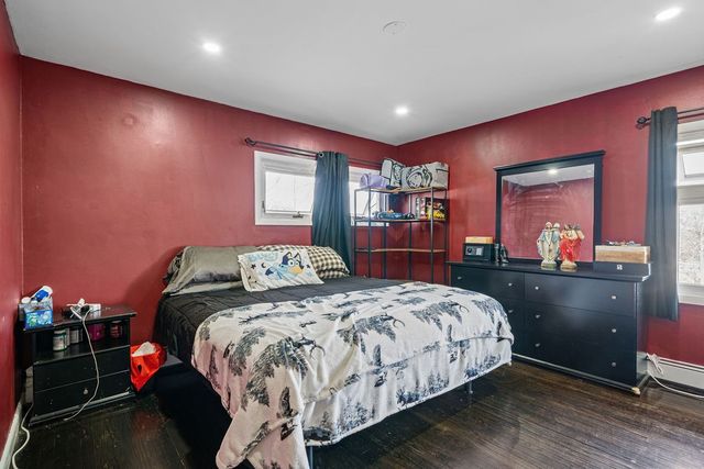 19 South Long Street, Johnston, RI 02919