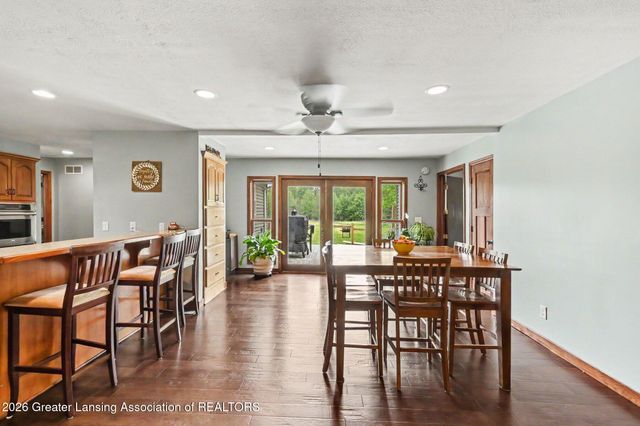 2609 Battle Creek Road, Charlotte, MI 48813