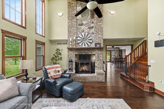 2609 Battle Creek Road, Charlotte, MI 48813