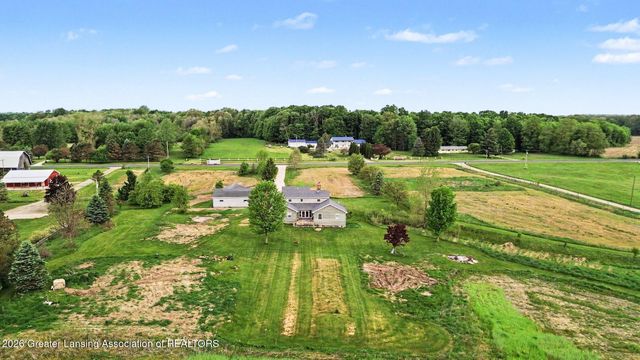 2609 Battle Creek Road, Charlotte, MI 48813
