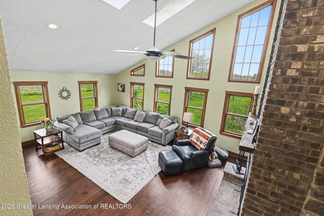 2609 Battle Creek Road, Charlotte, MI 48813
