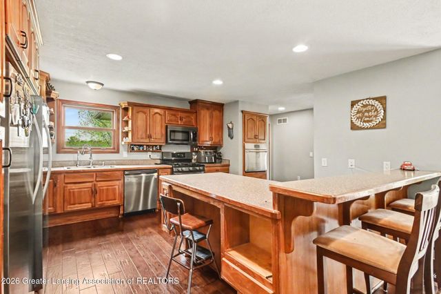 2609 Battle Creek Road, Charlotte, MI 48813