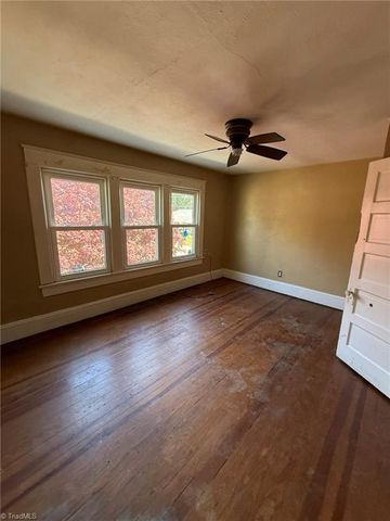 1300 Sloan Street, Greensboro, NC 27401