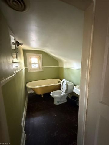 1300 Sloan Street, Greensboro, NC 27401