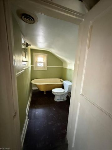 1300 Sloan Street, Greensboro, NC 27401