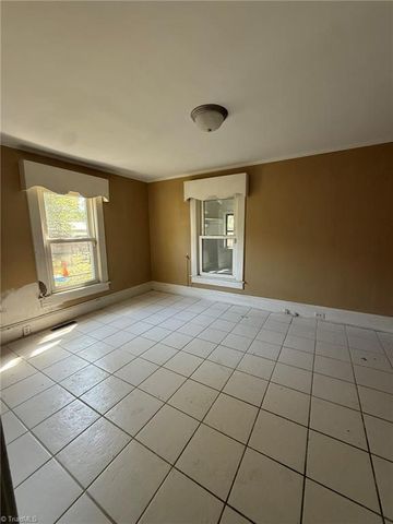 1300 Sloan Street, Greensboro, NC 27401