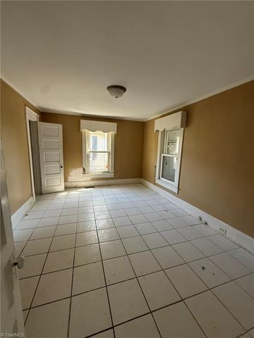 1300 Sloan Street, Greensboro, NC 27401