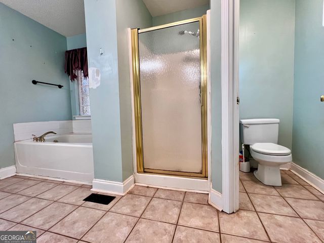 109 Quinelle Drive, Perry, GA 31069
