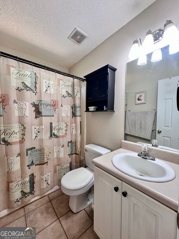 109 Quinelle Drive, Perry, GA 31069