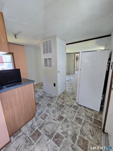 3 Sunny Acres, Wallingford, CT 06492