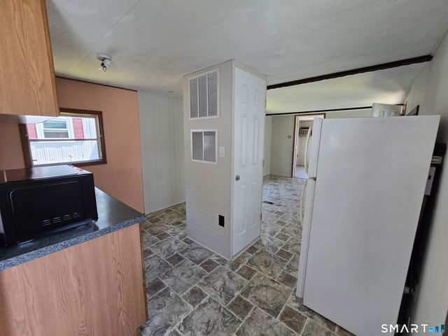 3 Sunny Acres, Wallingford, CT 06492