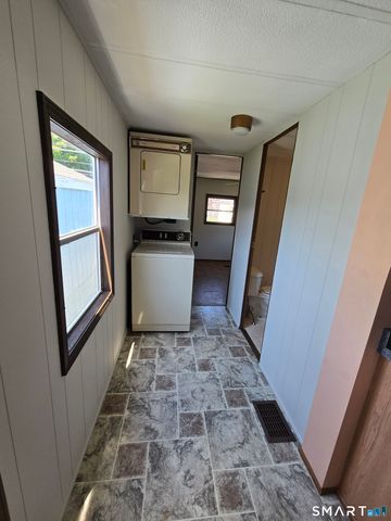 3 Sunny Acres, Wallingford, CT 06492