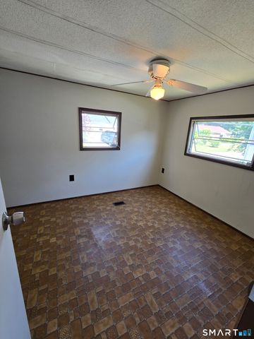 3 Sunny Acres, Wallingford, CT 06492