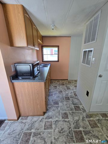 3 Sunny Acres, Wallingford, CT 06492
