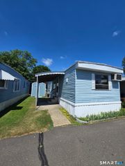 3 Sunny Acres, Wallingford, CT 06492