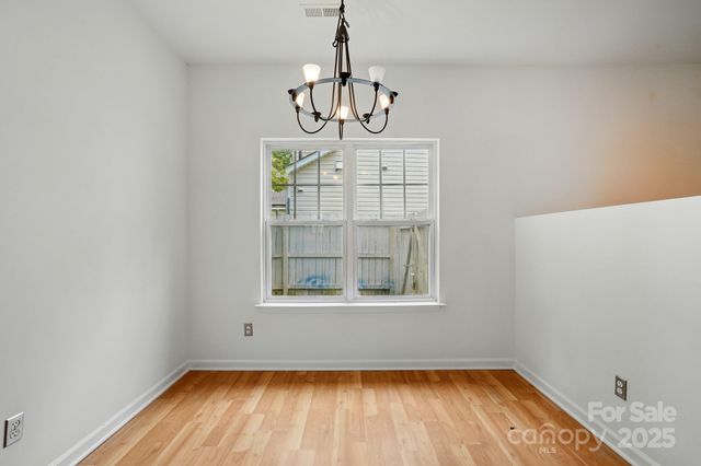 2723 Craddock Avenue, Charlotte, NC 28208
