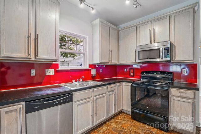 2723 Craddock Avenue, Charlotte, NC 28208