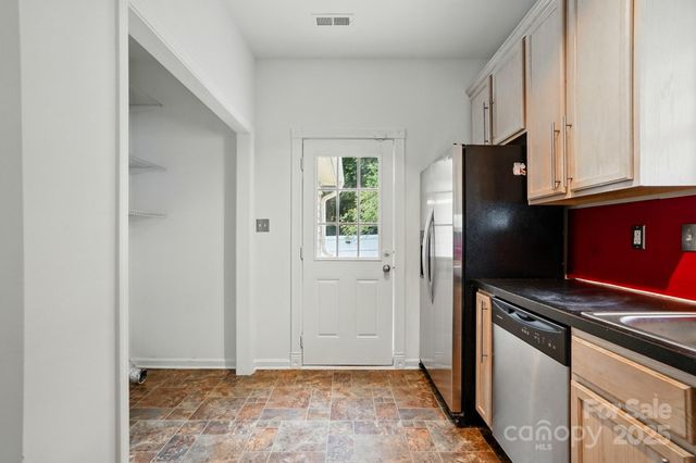2723 Craddock Avenue, Charlotte, NC 28208